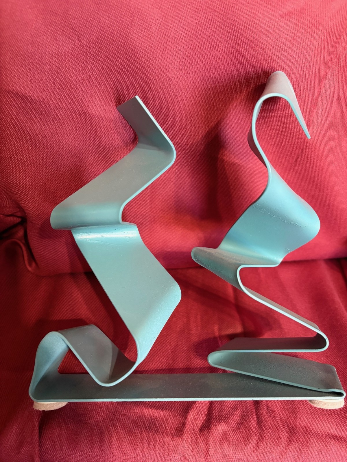 Metal Sculpture – Bent Twisted Steel – Abstract Free Flow Design