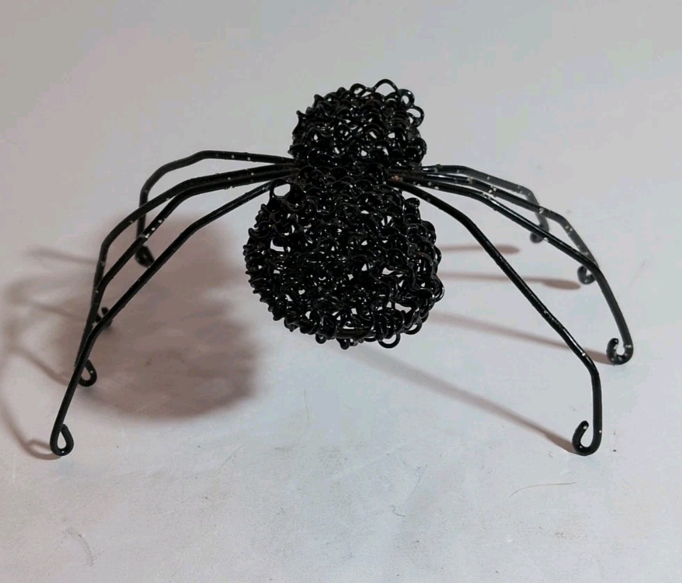Decorative Wire Spider Sculpture 2.25&Prime;T 3.5&Prime;L 5.5&Prime;W