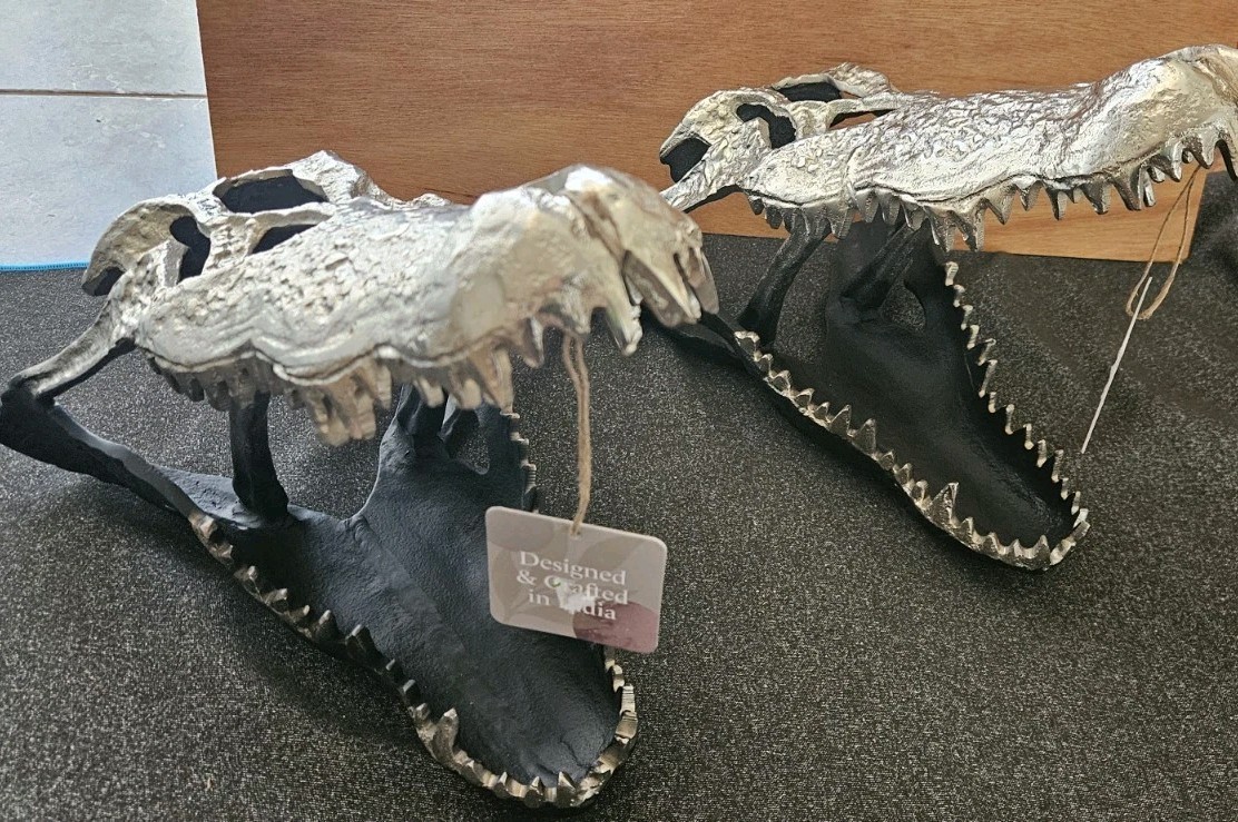 NWT Lot of (2) Cast Aluminum Dual-Tone Chrome & Black Alligator Sculptures 15&Prime;