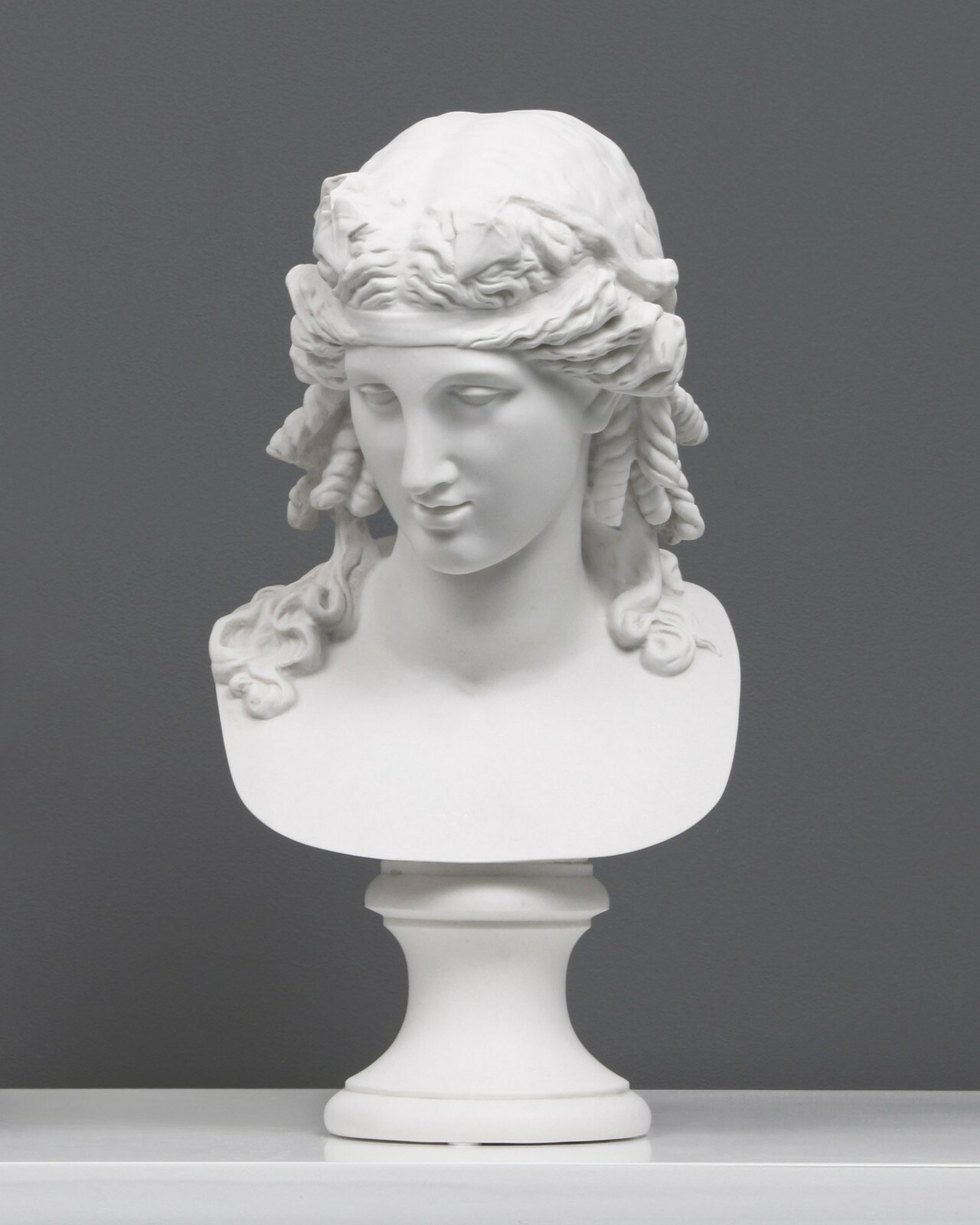 Ariadne Bust Sculpture – Antique Statue – Female Stone Sculpture Art 31cm/ 12.2&Prime;