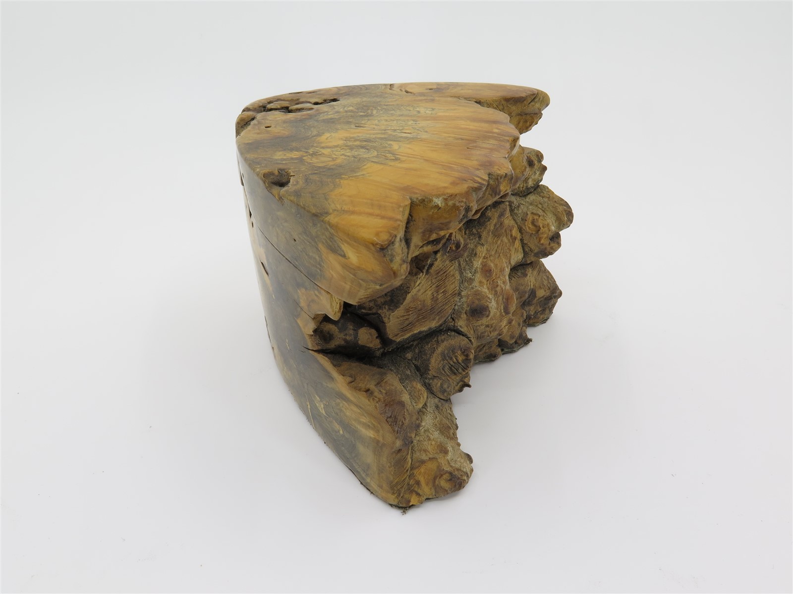 Nice Bruce Bernson Carved Wood Buckeye Burl Stash Box 4.5&Prime; L x 4&Prime; W x 3.25&Prime; T