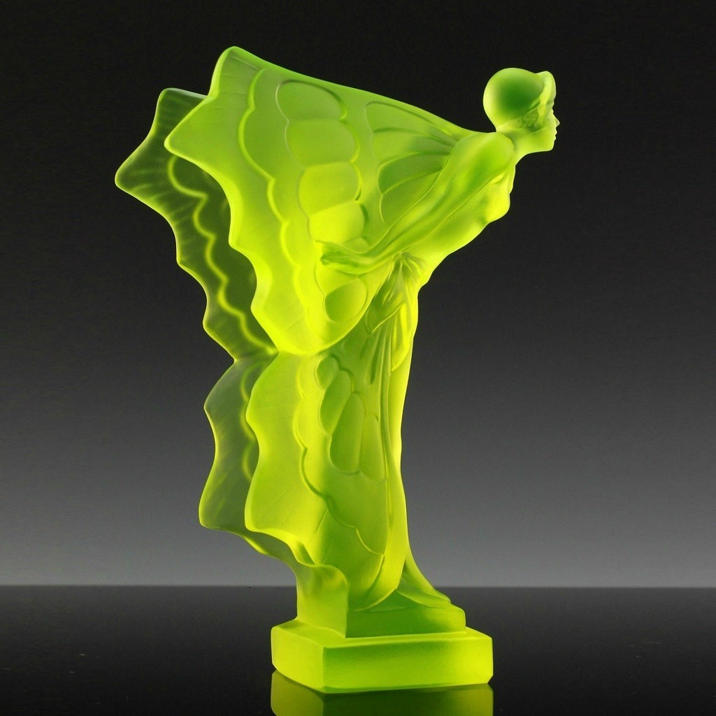 Art Deco Hood Ornament &lsquo; Flying Lady &lsquo; Vaseline Uranium Glass 1930&rsquo; H.Hoffmann