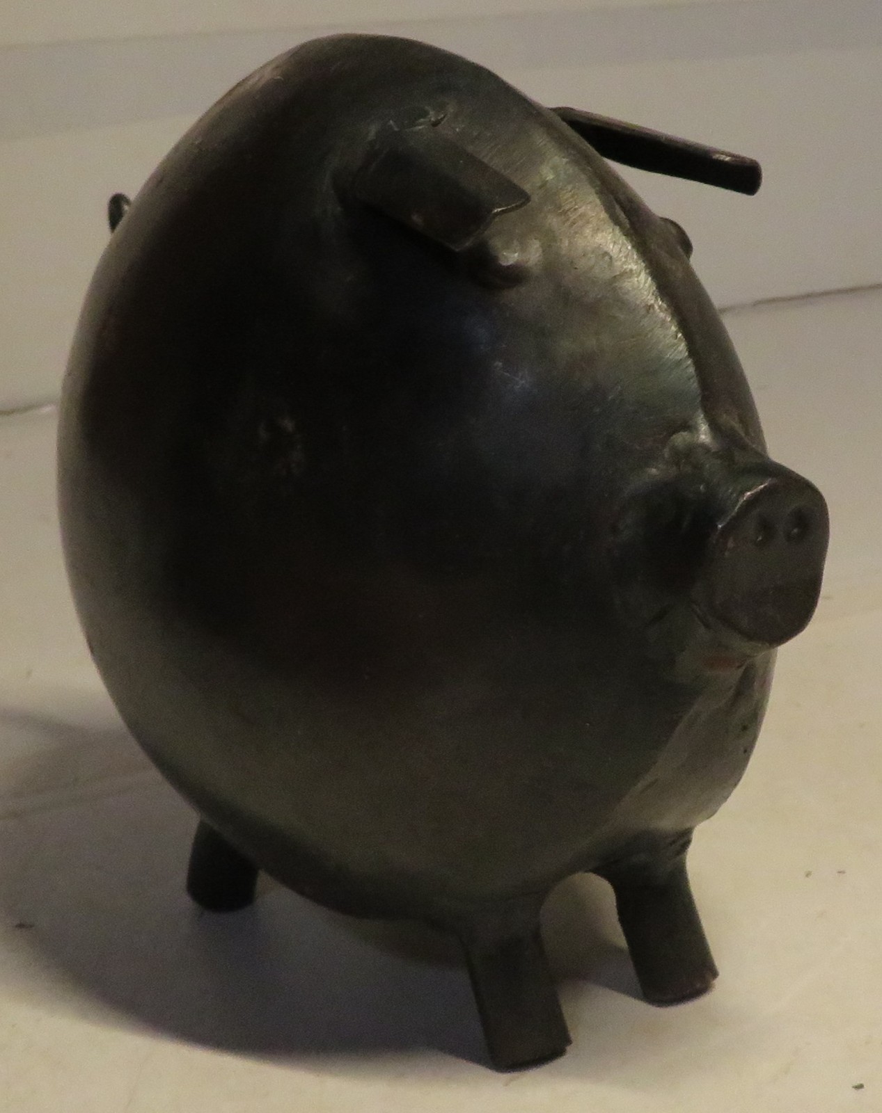 Vintage Metal Mid Century Modern Steel Artisan Pig Sculpture 5.5&Prime; Tall 6&Prime; Long