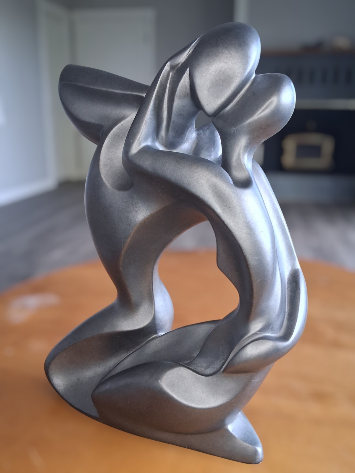 Statue « Cherish The Love » Austin Sculpture – Alexander Danel, Modern, Retro