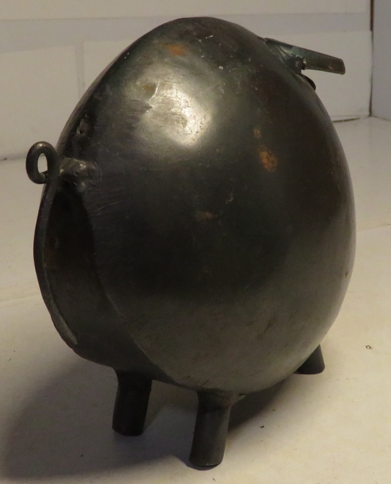 Vintage Metal Mid Century Modern Steel Artisan Pig Sculpture 5.5&Prime; Tall 6&Prime; Long