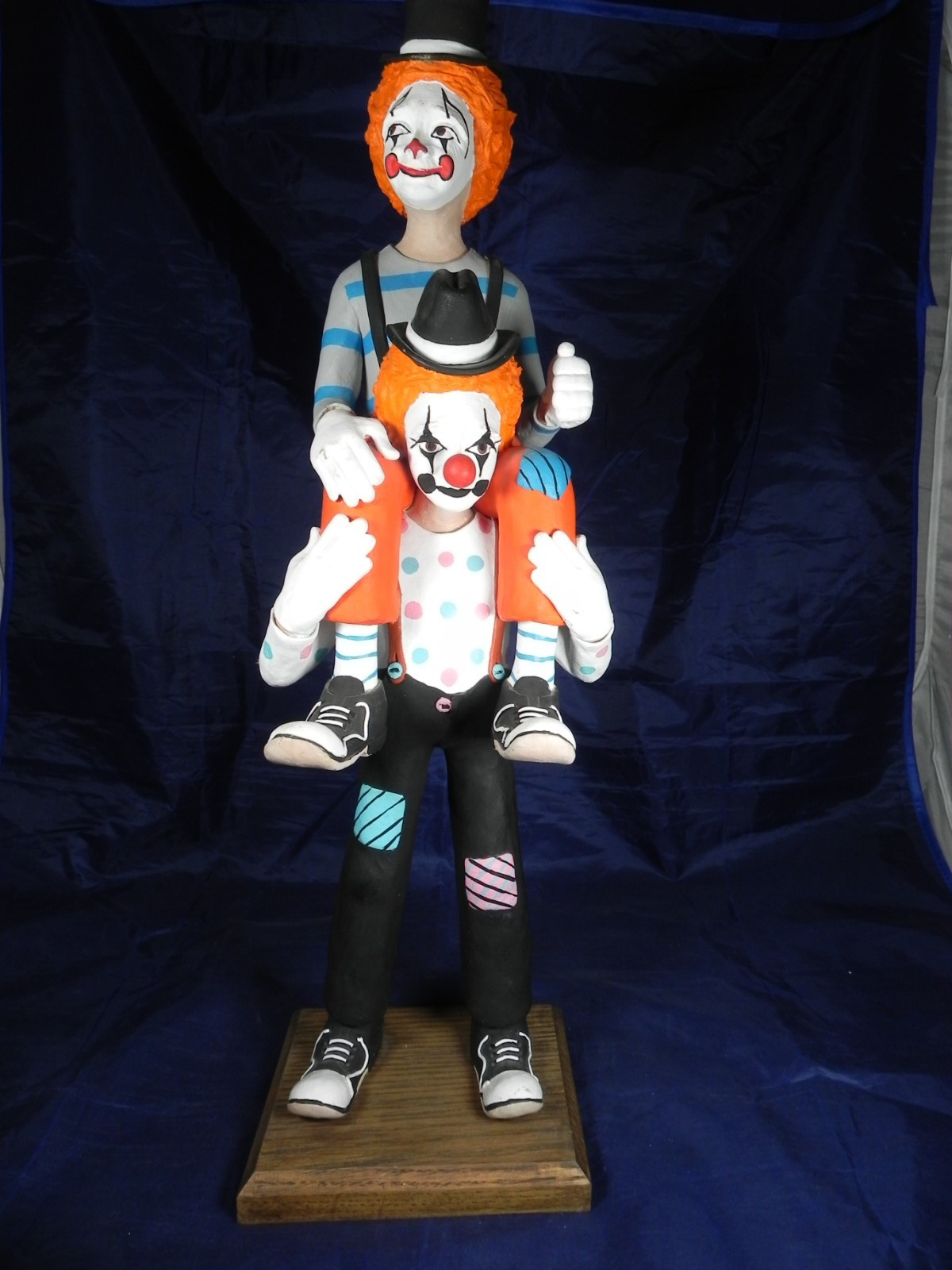 Austin Production 21&Prime; Signed Eduardo Chalkware &rsquo;85 Clown on Shoulders Sculpture