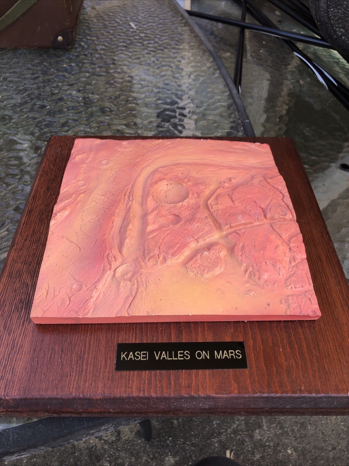Kasei Valles One Of The Biggest Channel Systems On Mars, Pottery art On Wood