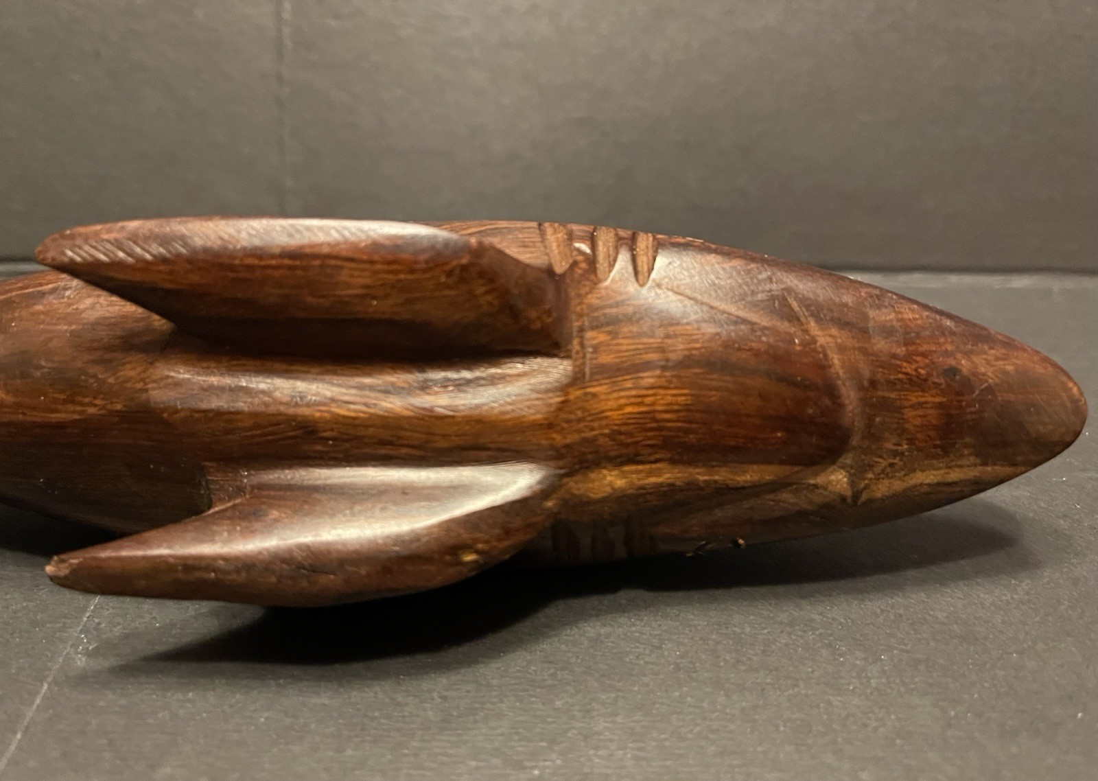 Brown Wooden Hand-Carved Free Standing Art Decorative Shark Statue Sculpture