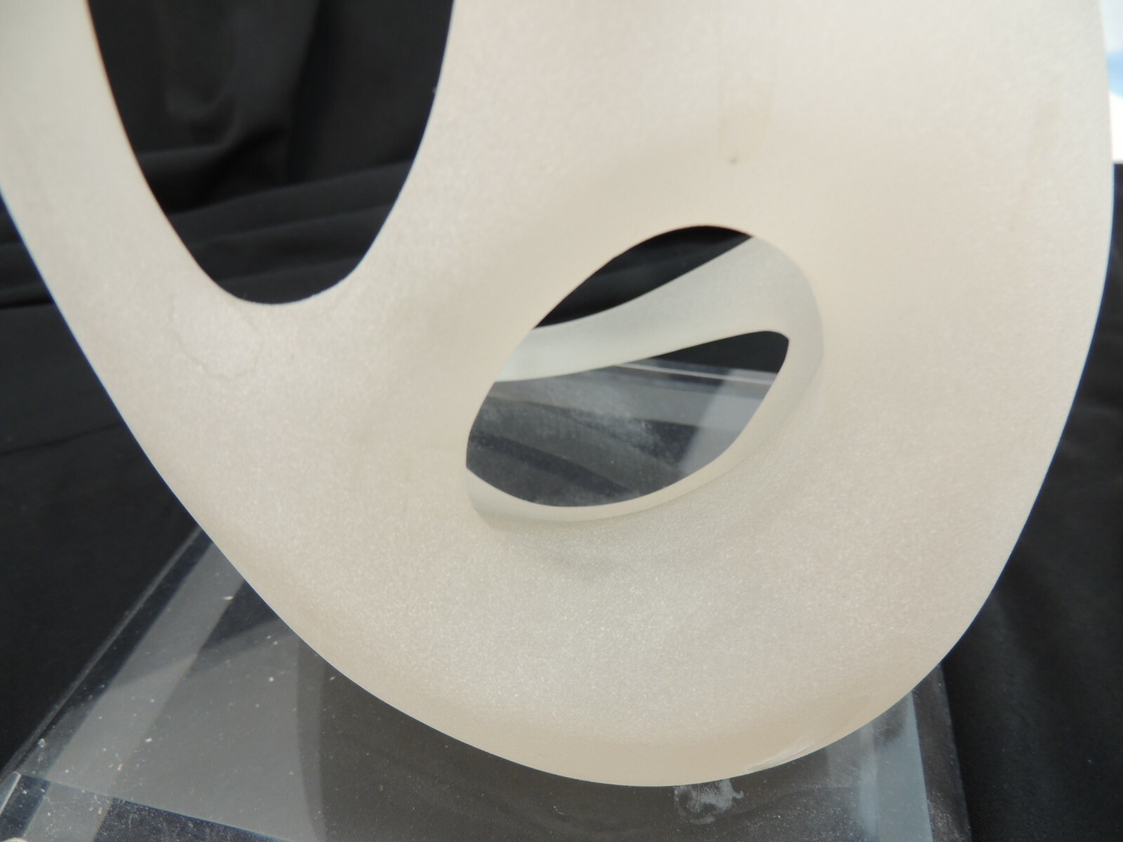 ART SCULPTURE 2 PEOPLE 13.5&Prime;
