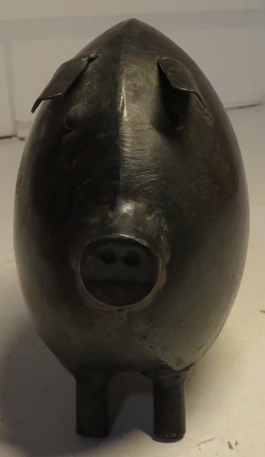 Vintage Metal Mid Century Modern Steel Artisan Pig Sculpture 5.5&Prime; Tall 6&Prime; Long