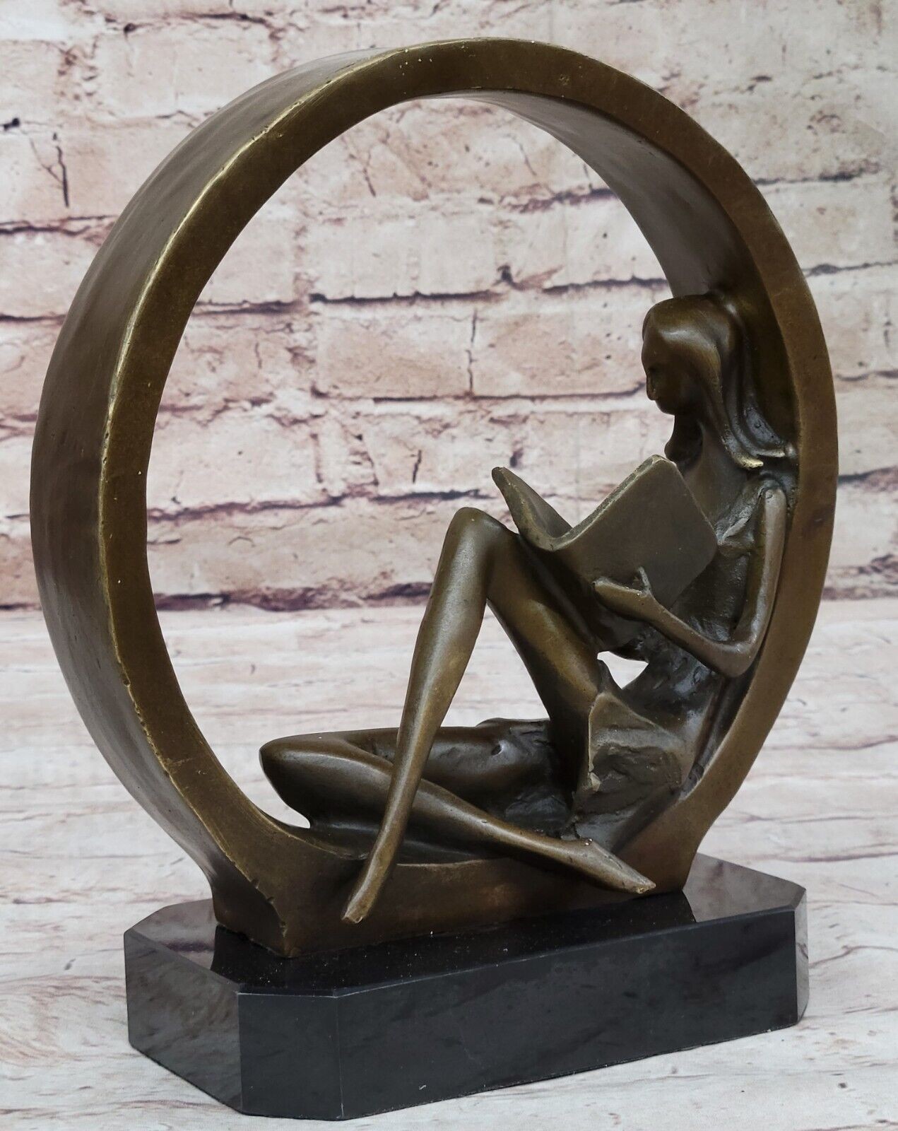 Collector`s Edition Bronze Sculpture Abstract Girl Reading Book Hot Cast Artwork