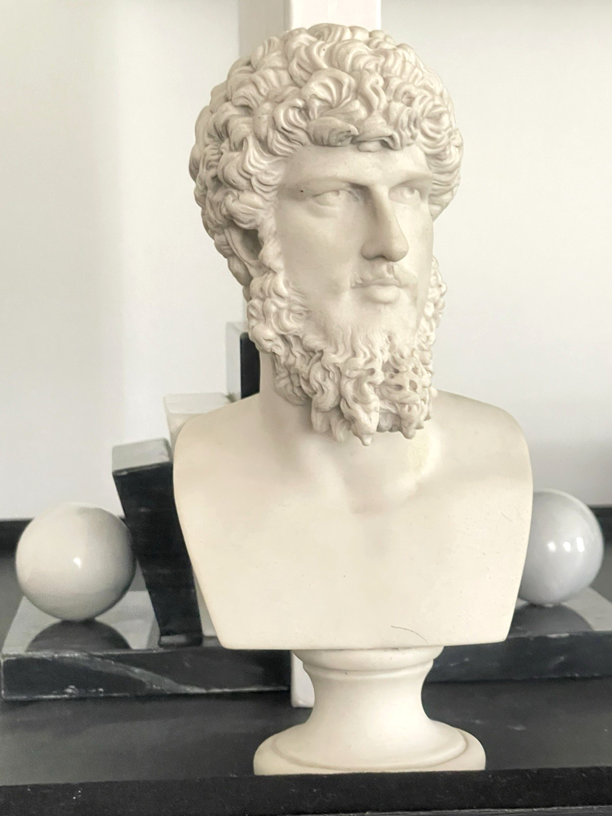 Lucius Verus Bust Sculpture – Roman Emperor Bust Sculpture Small (21cm / 8.3&Prime;)