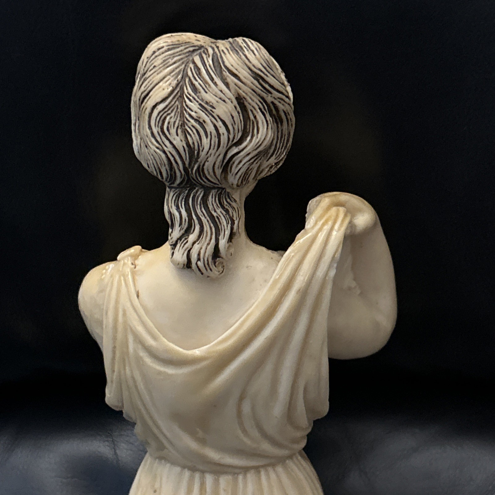 Greek Roman Mythology Goddess Woman Figurine Resin 18” Sculpture Figurine