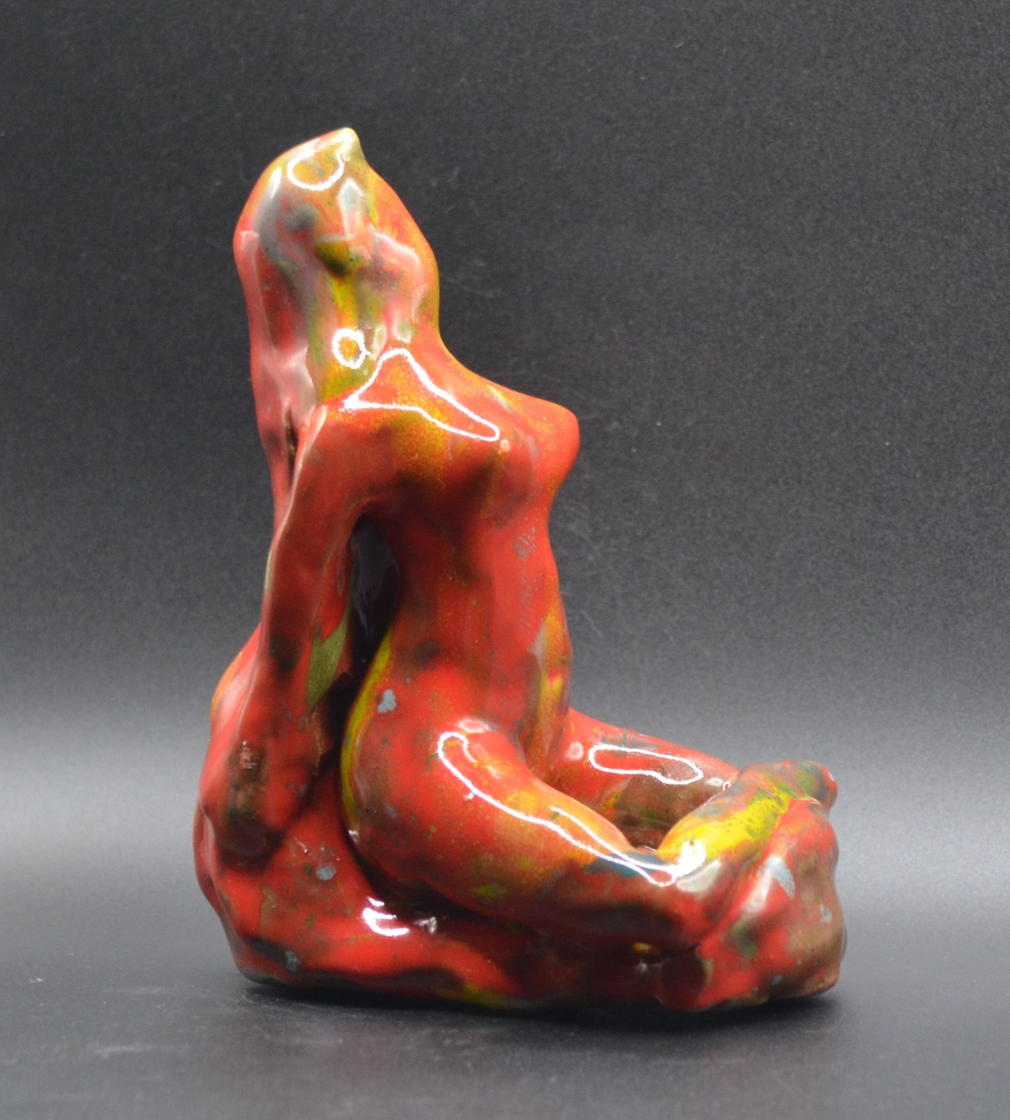« Captured Red Andromeda »-Experimental Original Clay Sculpture. Hand made &glazed