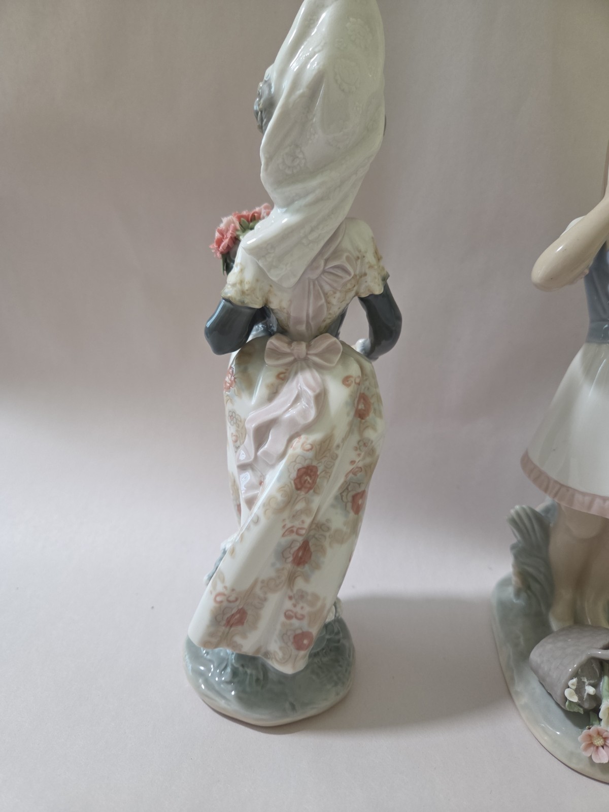 Lot Of 2 Lladro Figurines Girls Flowers Made In Spain Some Chips READ