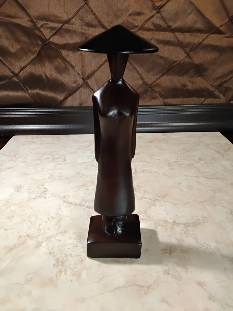 Vintage MCM Wood-Carved Vietnam Figurine – 7.5&Prime; Minimalist Art