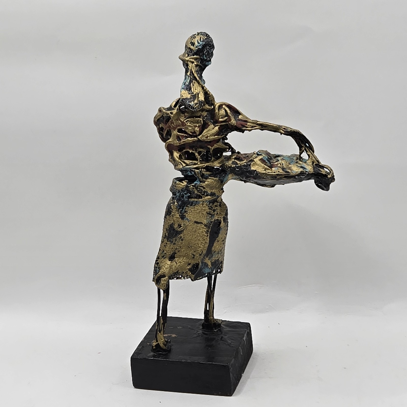 VTG Village People Woman Twisted Wire Mesh Golden Modern Art Sculpture 7.5&Prime;H