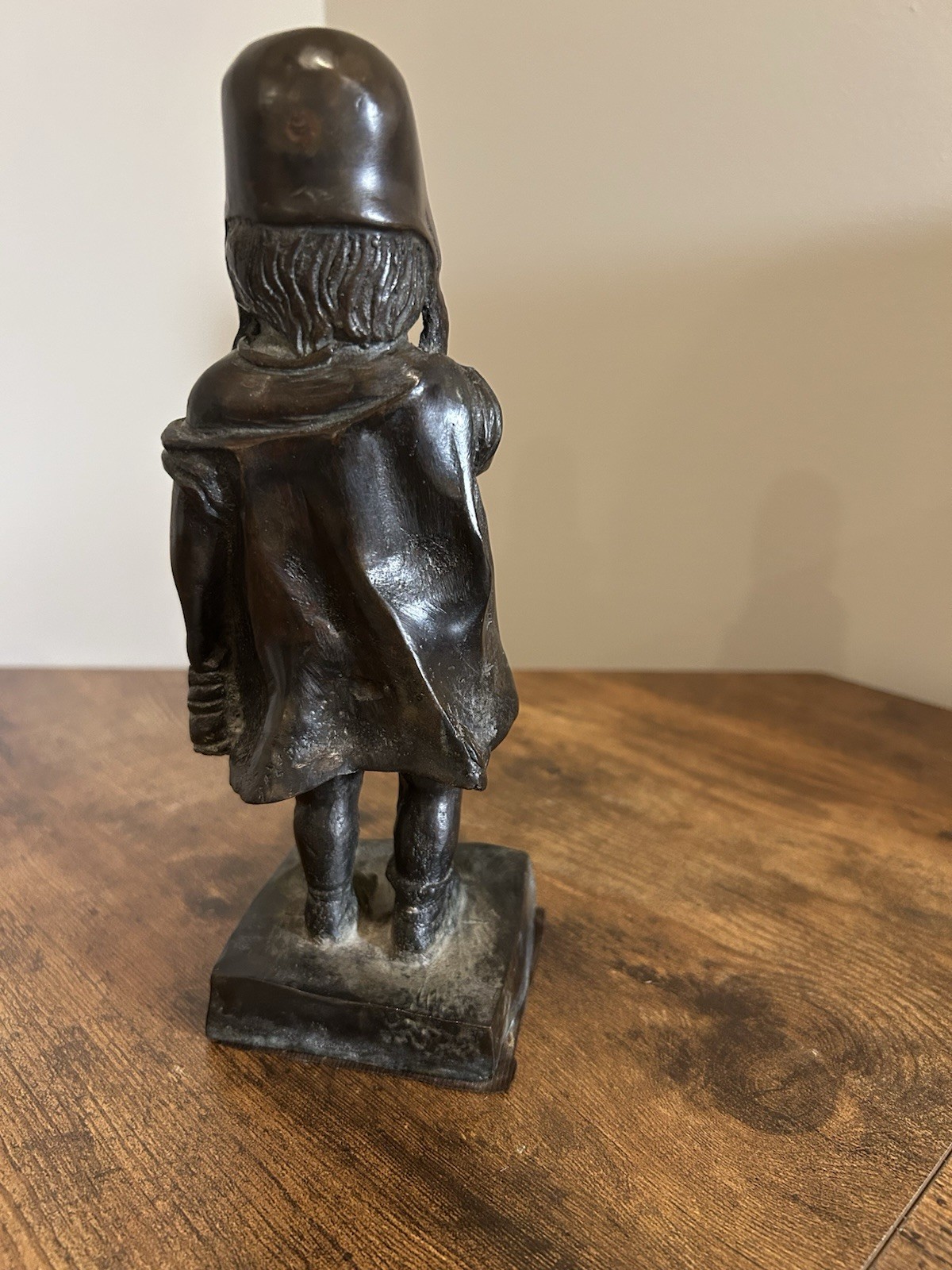 Maitland Smith Green Bronze Statue Little Girl Holding Her Shoe 1980’s 9”