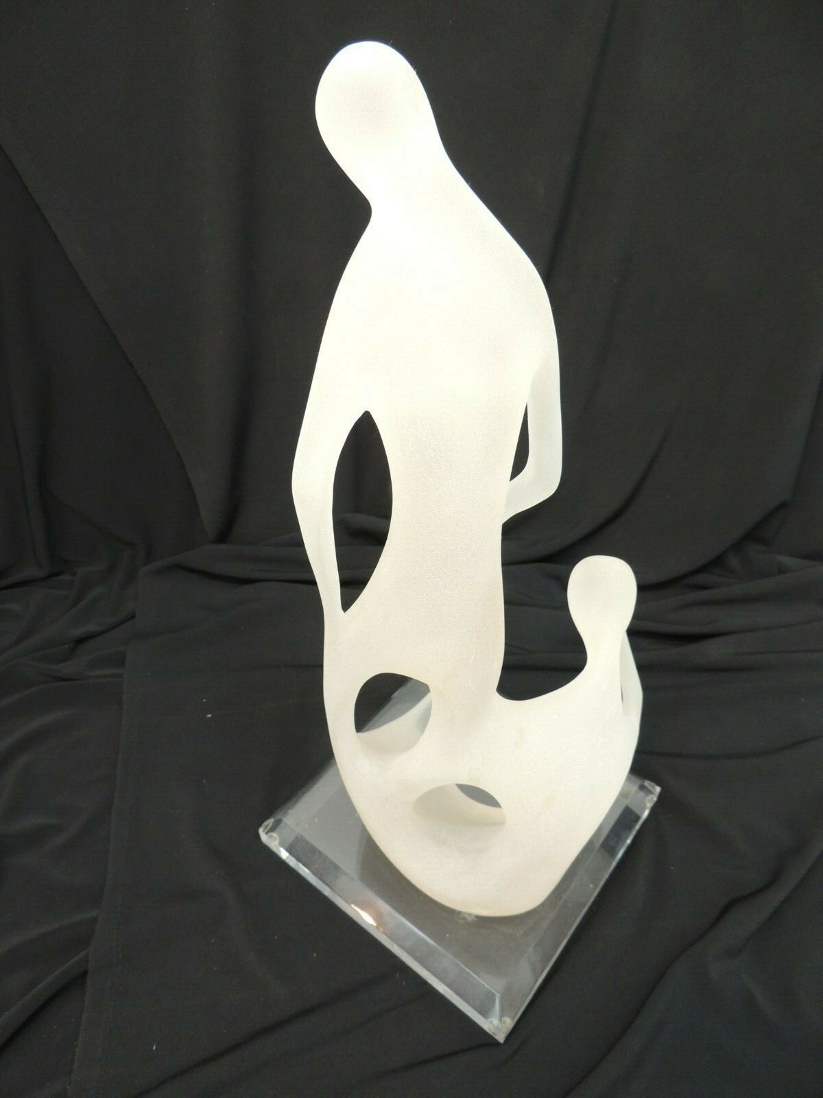 ART SCULPTURE 2 PEOPLE 13.5&Prime;
