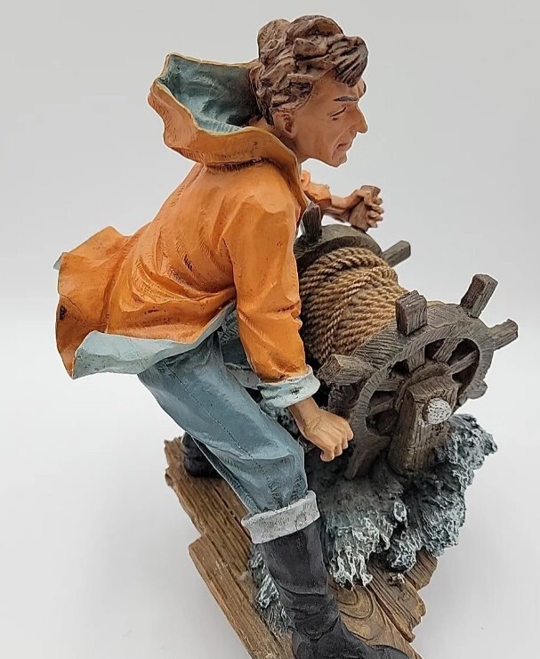 Nautical Fisherman Sculpture « Deck Hand in Rough Seas » Statue 11.5&Prime;x9&Prime; No Flaws