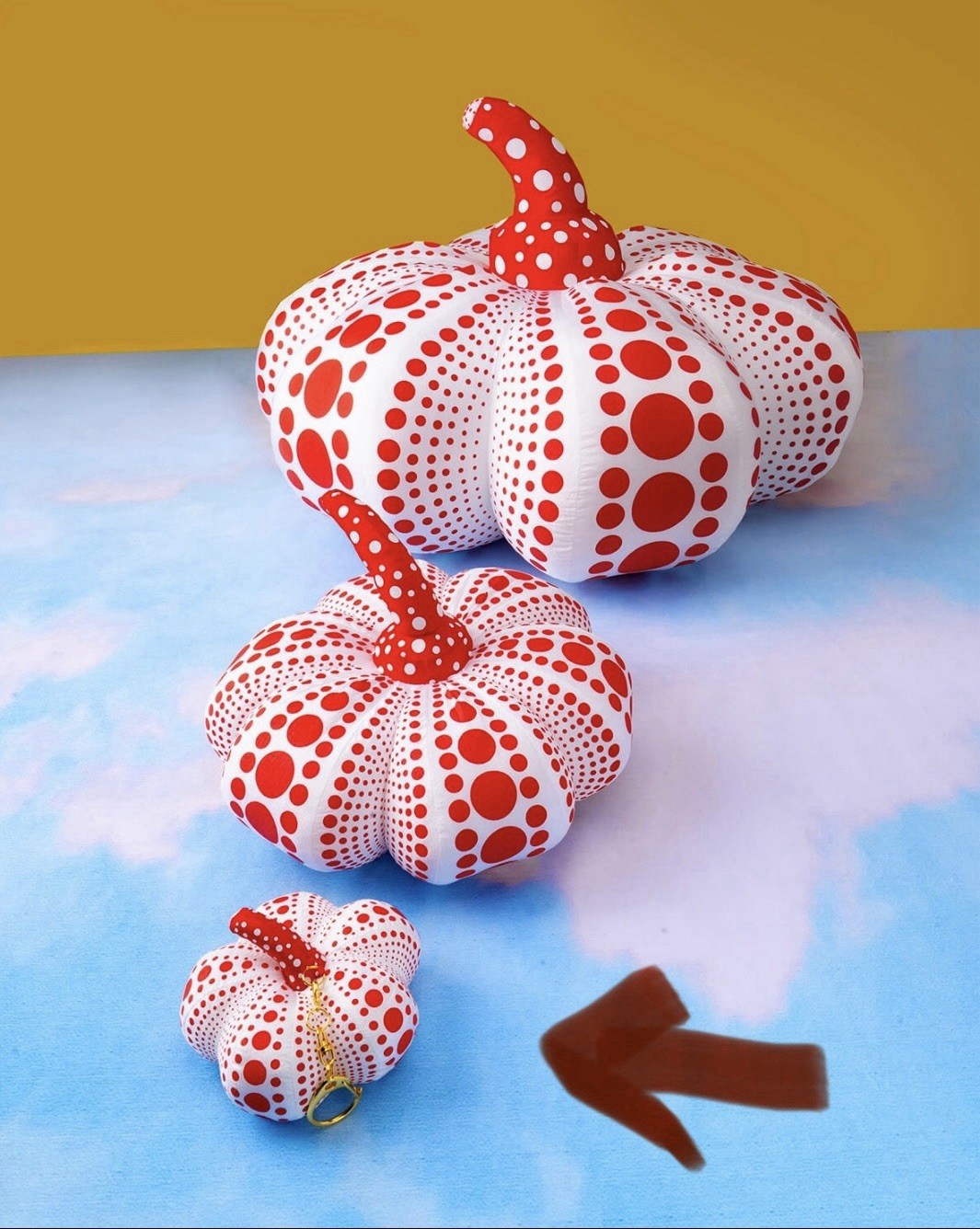 YAYOI KUSAMA Soft Exhibit PUMPKIN Sculpture Mascot detachable Keyring WHITE&RED
