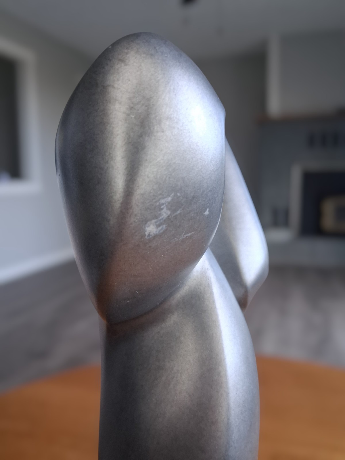 Statue « Cherish The Love » Austin Sculpture – Alexander Danel, Modern, Retro