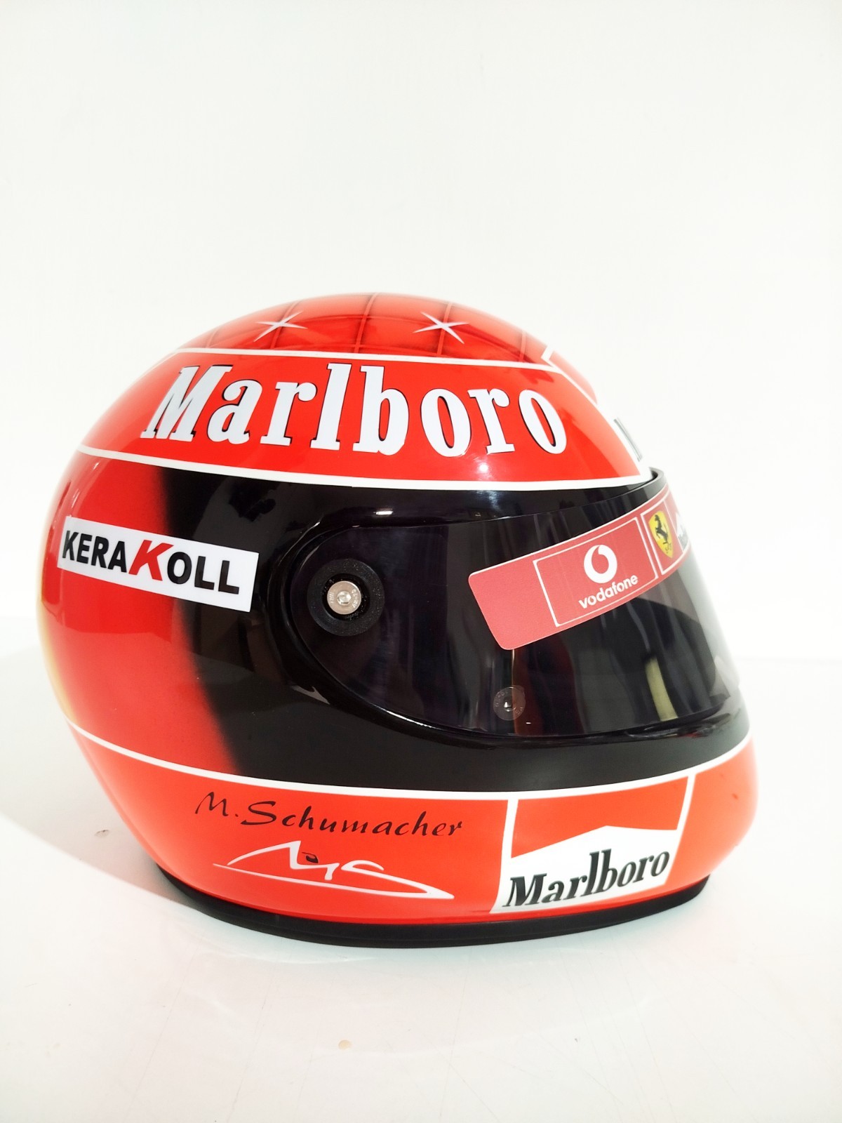 Helmet Michael Schumacher 2002 Decorative Escala 1:1