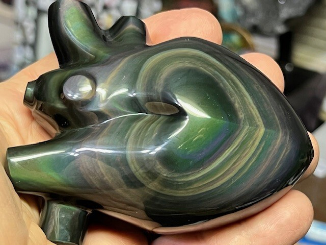 SEE VIDEO: SPECTACULAR,RARE HAND CRAFTED ANATOMIC RAINBOW OBSIDIAN HEART, MEXICO