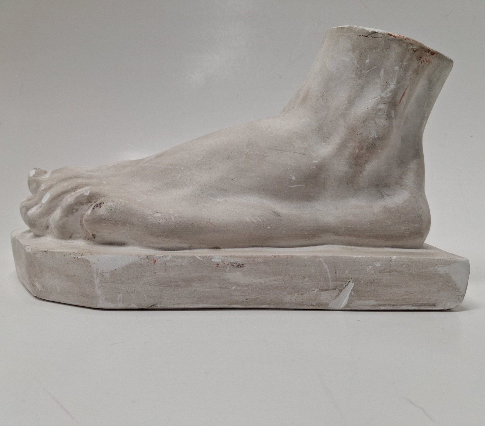 Vintage Aged Plaster Ladies Foot Sculpture Wall Hanging Toes Feet Cast Art Sz 8