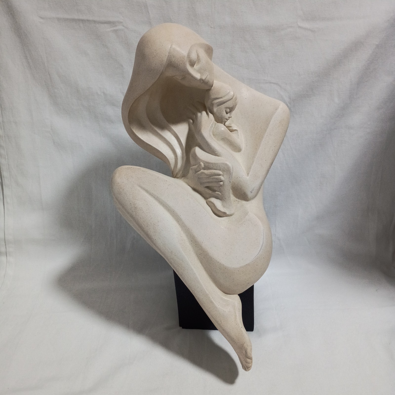 Togetherness Mother And Child Austin Production 1990 Sculture Beige Durastone US