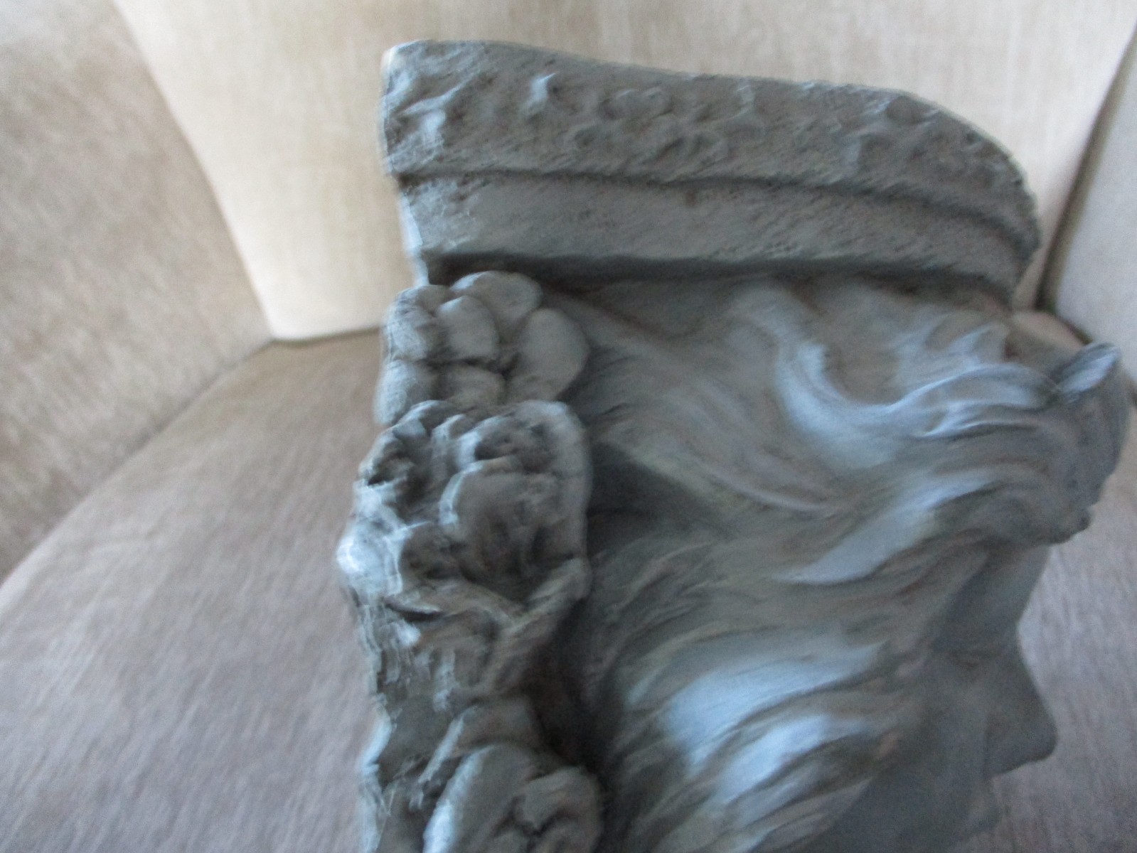 Vintage Art Noveau Resin Woman&rsquo;s Face Flowers Wall Sconce/Shelf