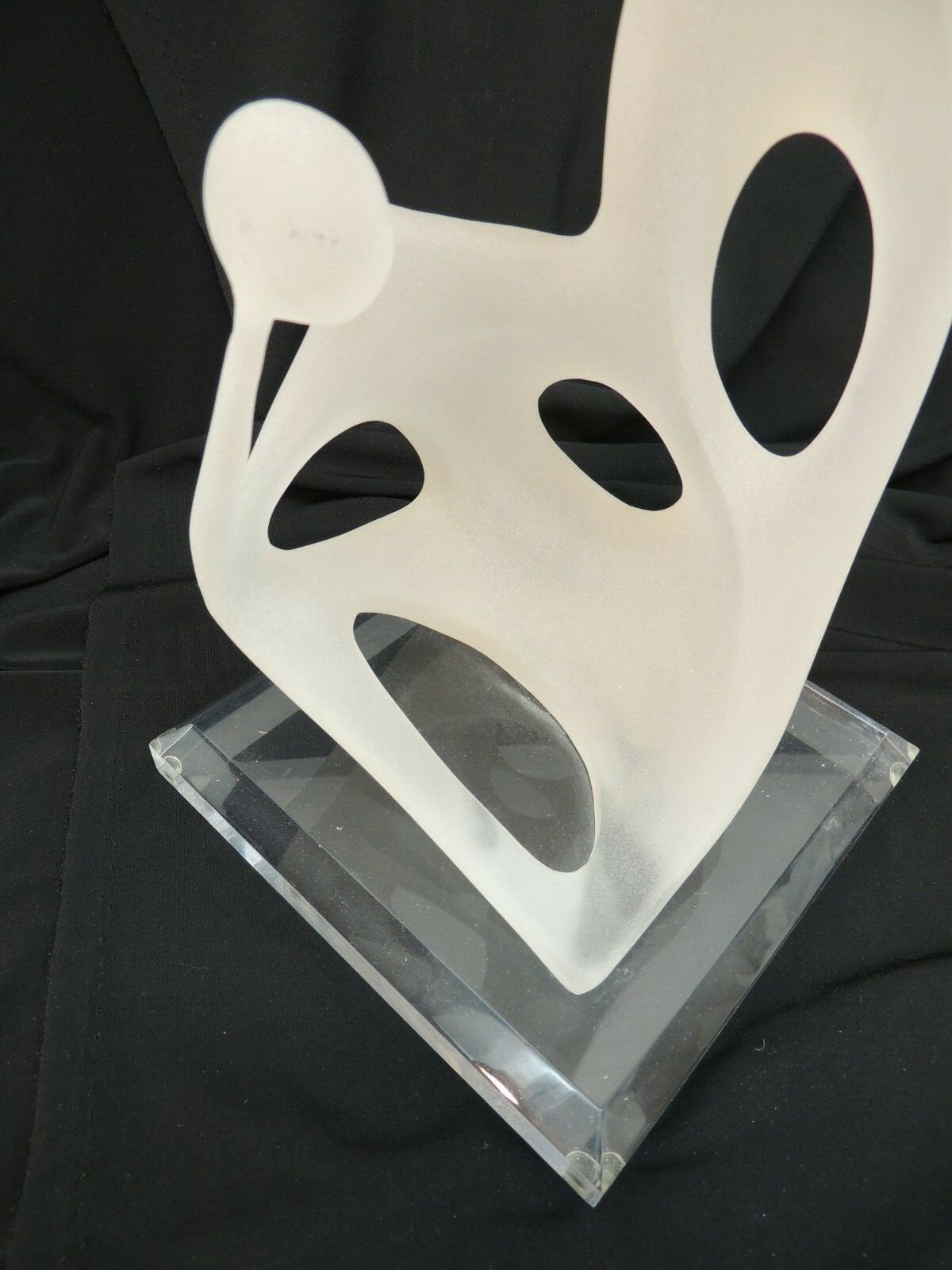 ART SCULPTURE 2 PEOPLE 13.5&Prime;
