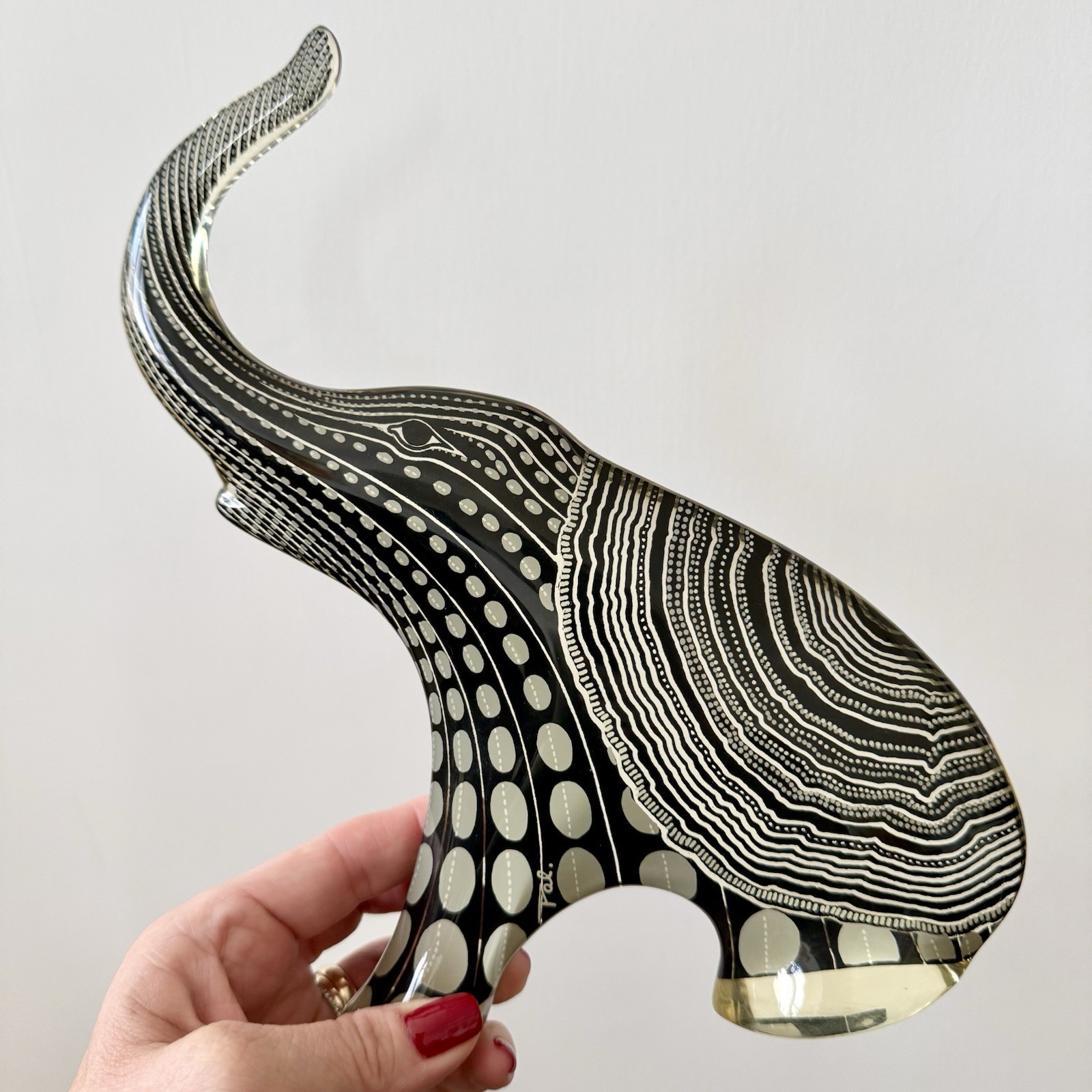 Abraham Palatnik Brazil Optic Lucite Elephant Art Sculpture MCM Mid Century 10”