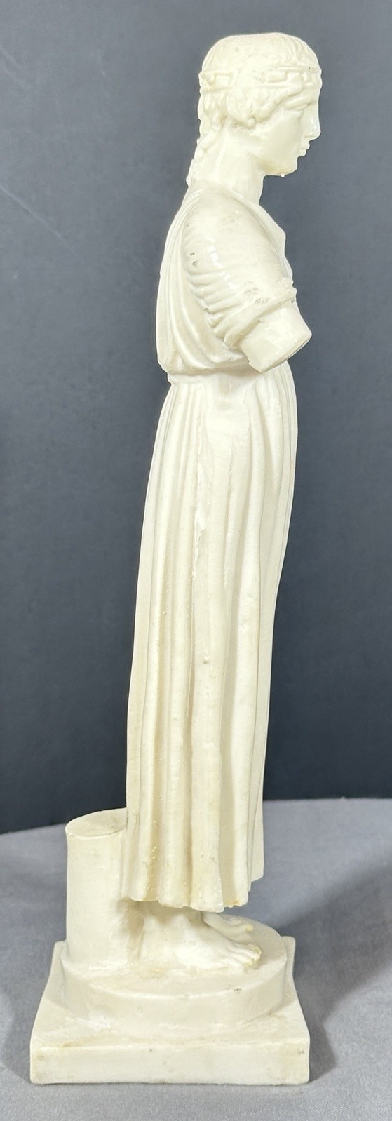 Ancient Greek Replica Statue Charioteer of Delphi Heniokhos White Figure 9.5&Prime;