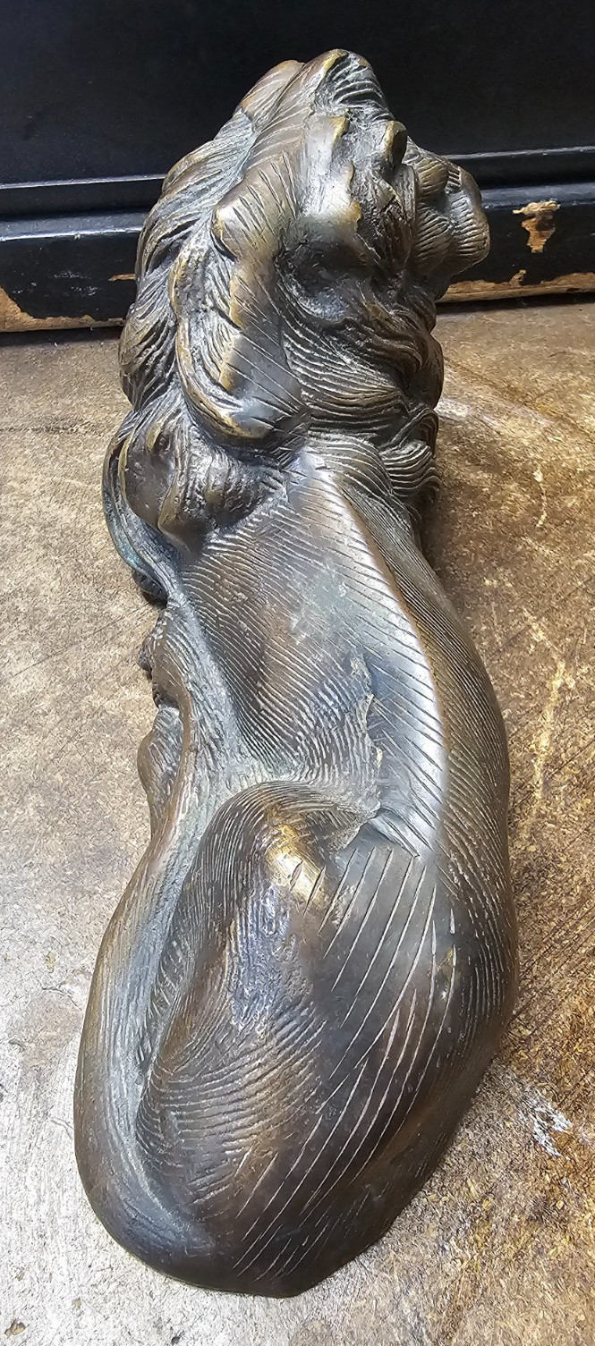 Vintage Bronze 8.5&Prime; Long Lion Sculpture Statue Figurine collectable