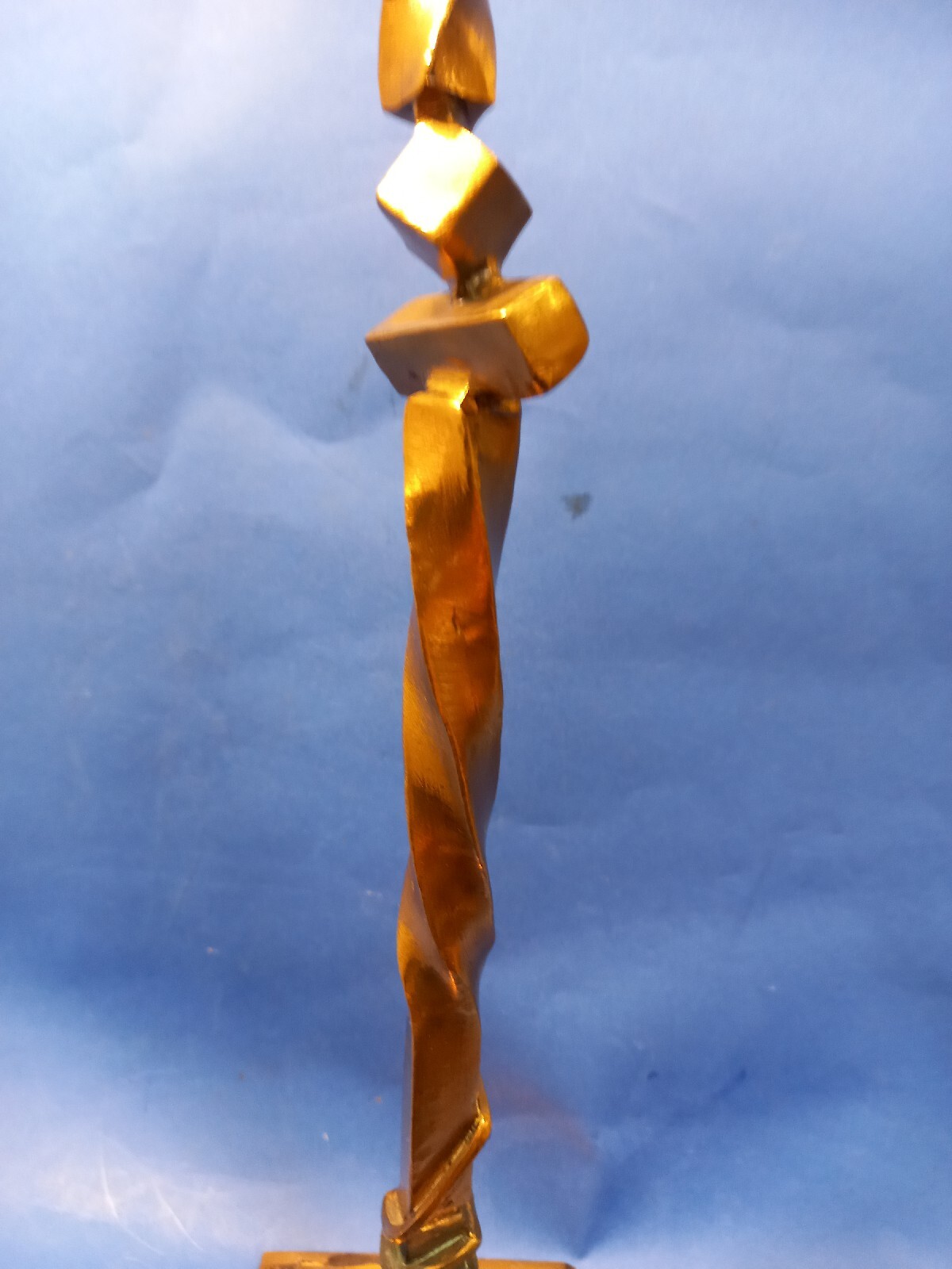 Vincenzo Ferrari, L&rsquo;ombra Della Sera, bronze, 1990, h cm 35.5, w 8.5×8.5 cm.