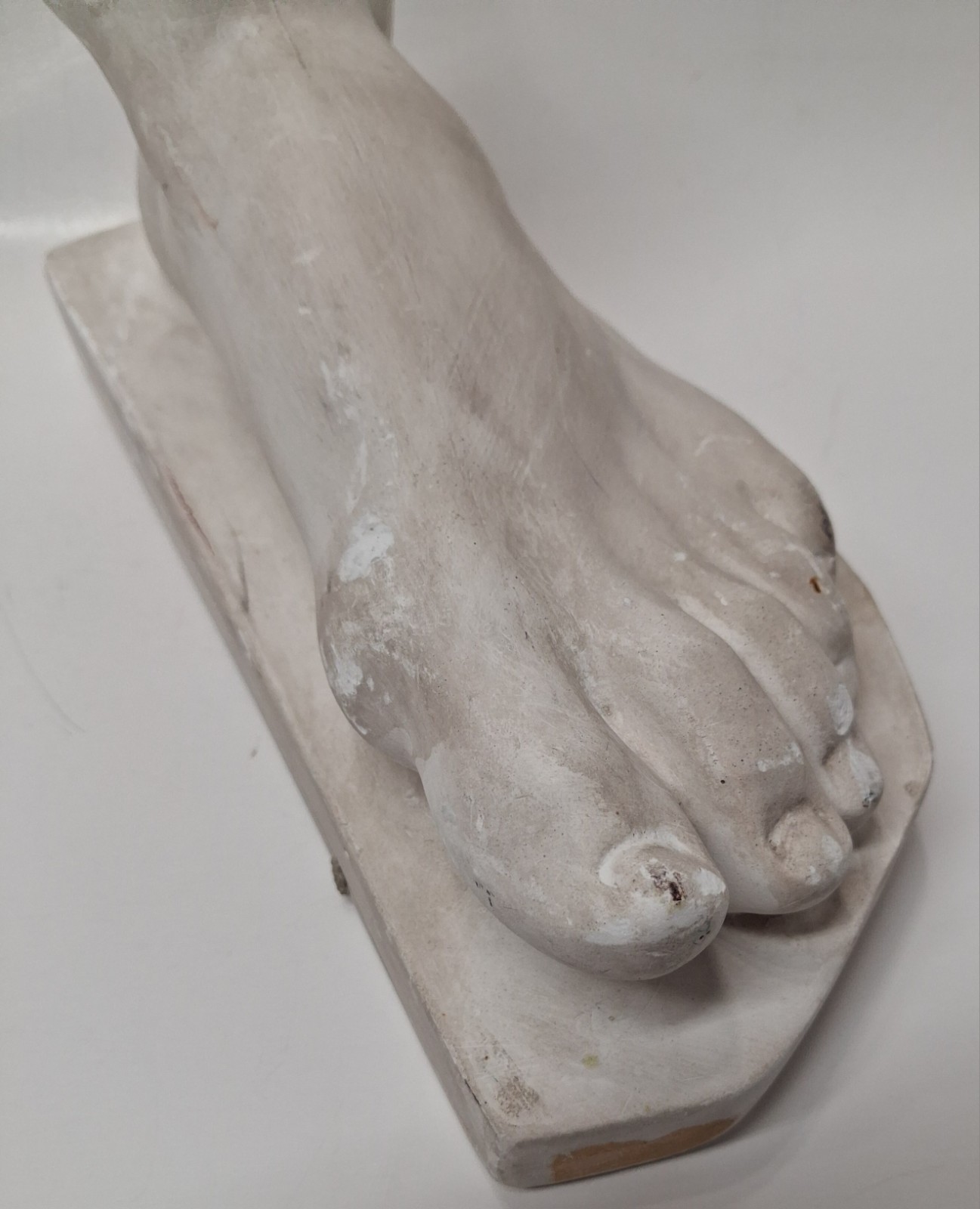 Vintage Aged Plaster Ladies Foot Sculpture Wall Hanging Toes Feet Cast Art Sz 8
